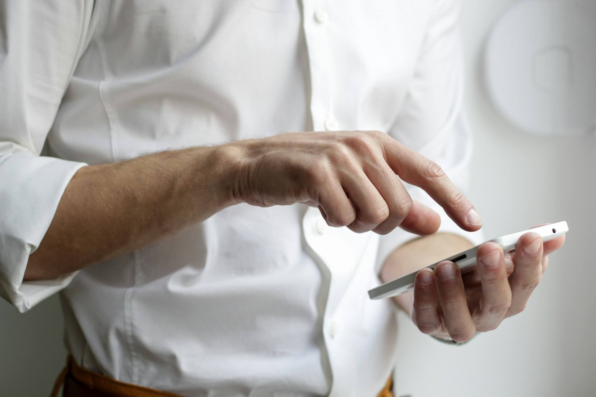 Équipe de gestion immobilière au travail
